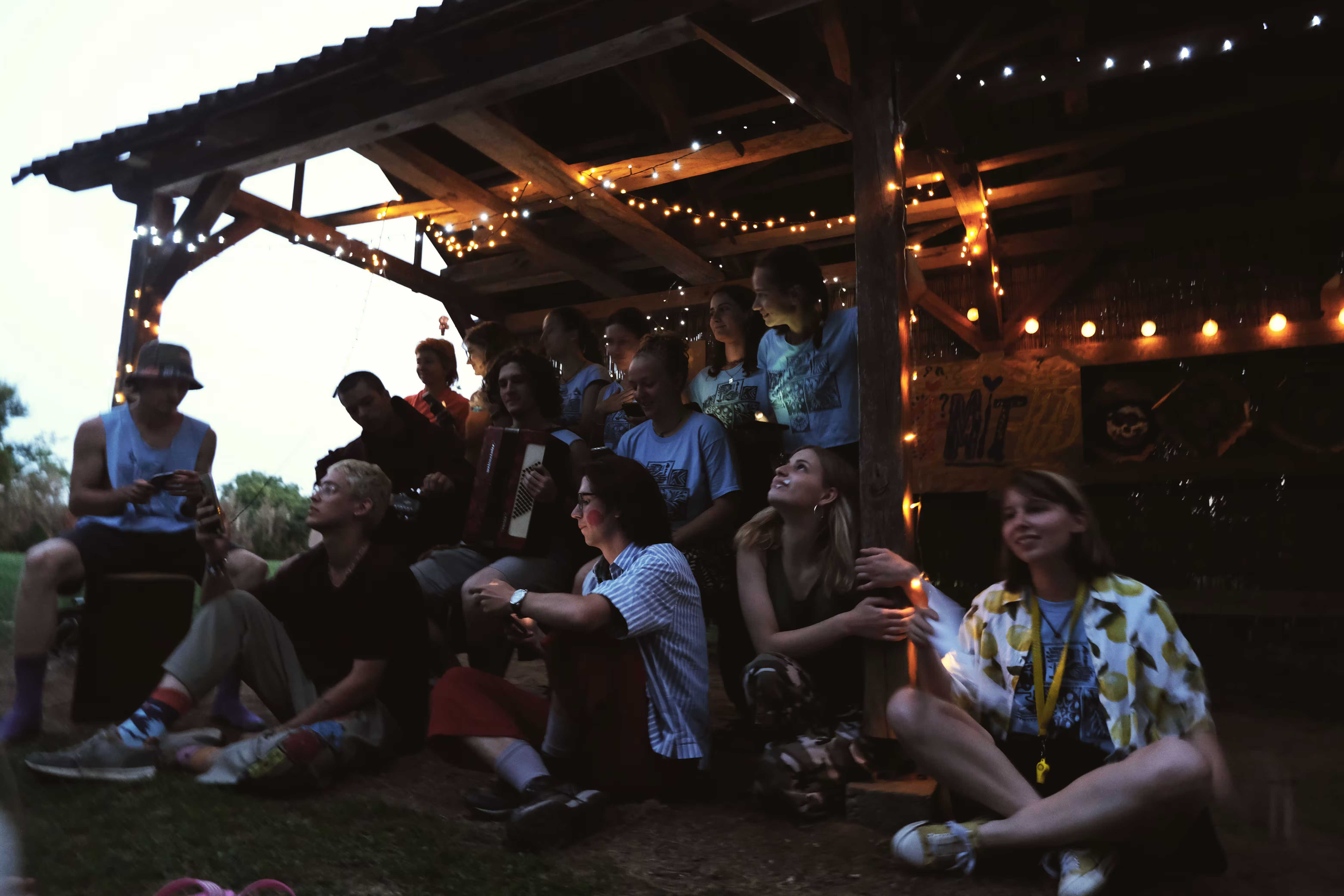 /src/assets/uploads/w (14).avif