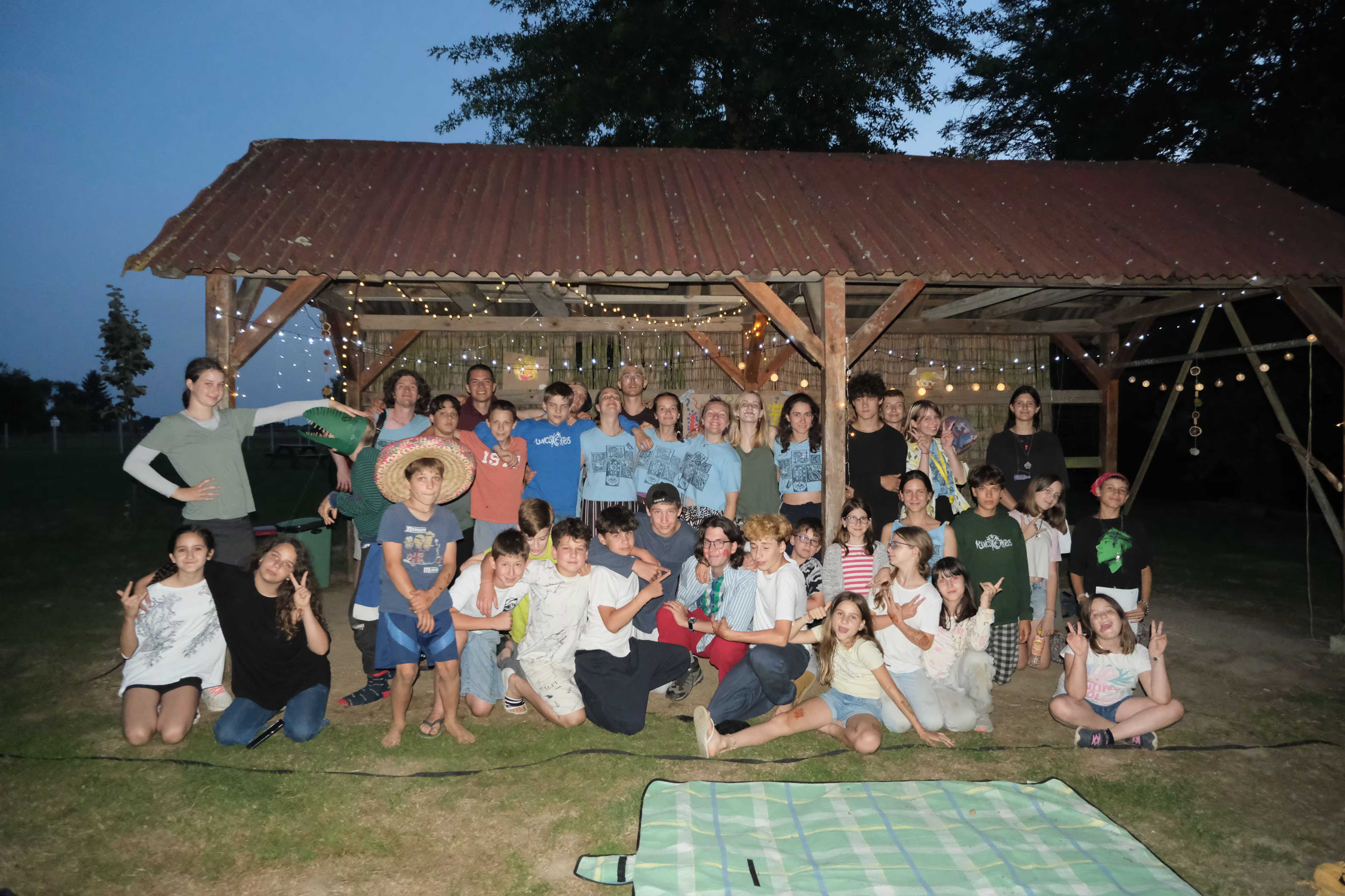 /src/assets/uploads/w (15).avif