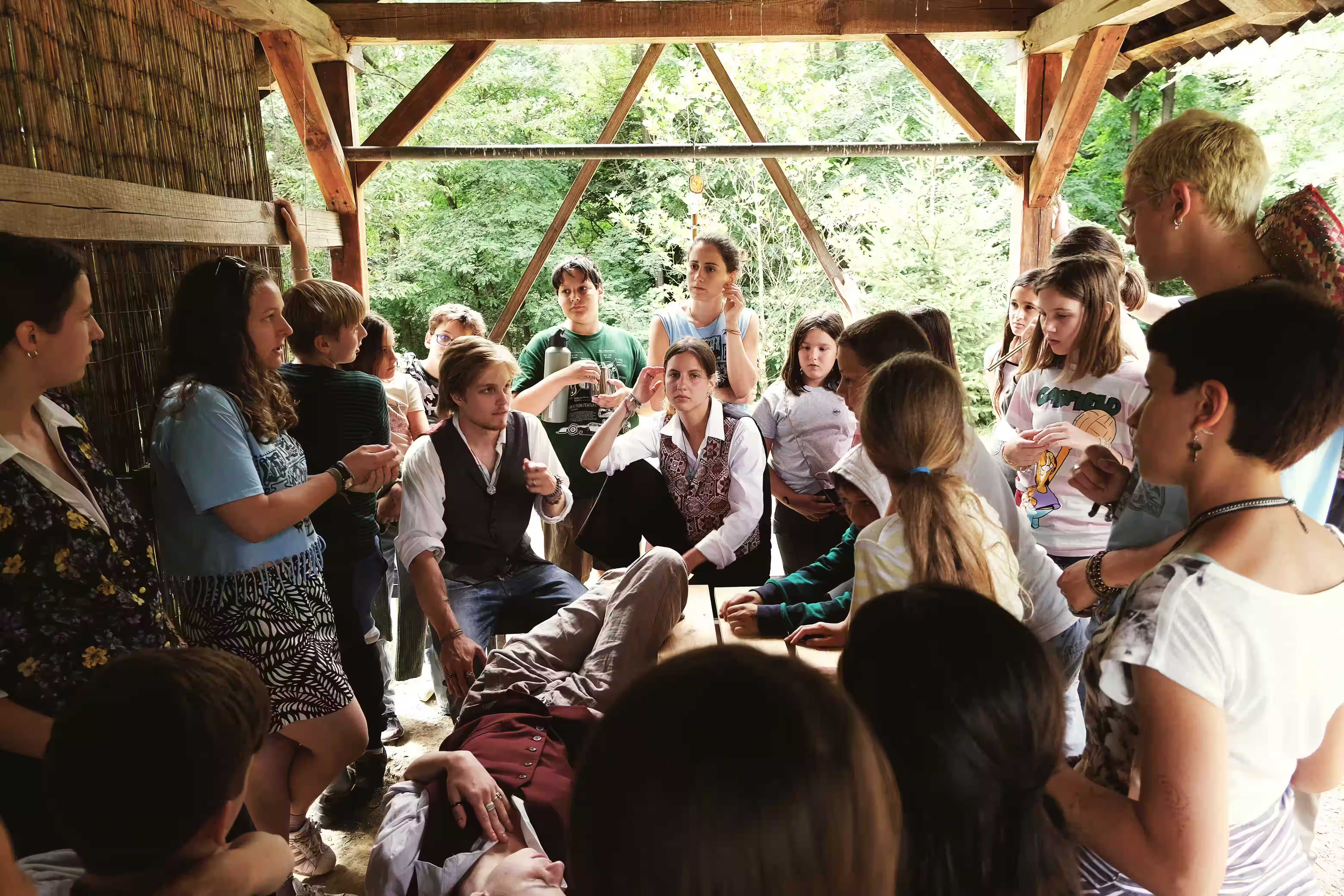 /src/assets/uploads/w (2)_compressed.avif