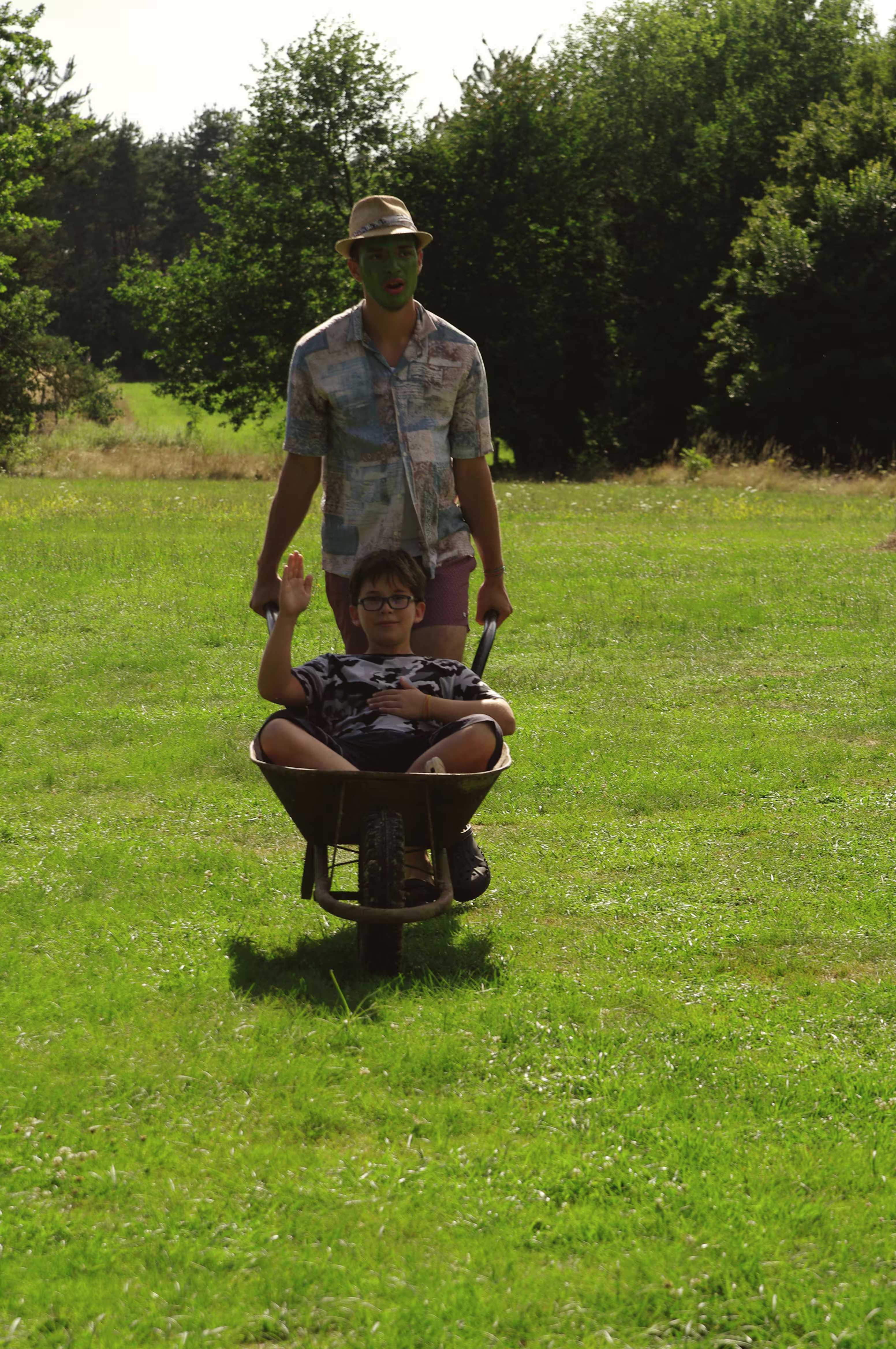 /src/assets/uploads/w (25).avif