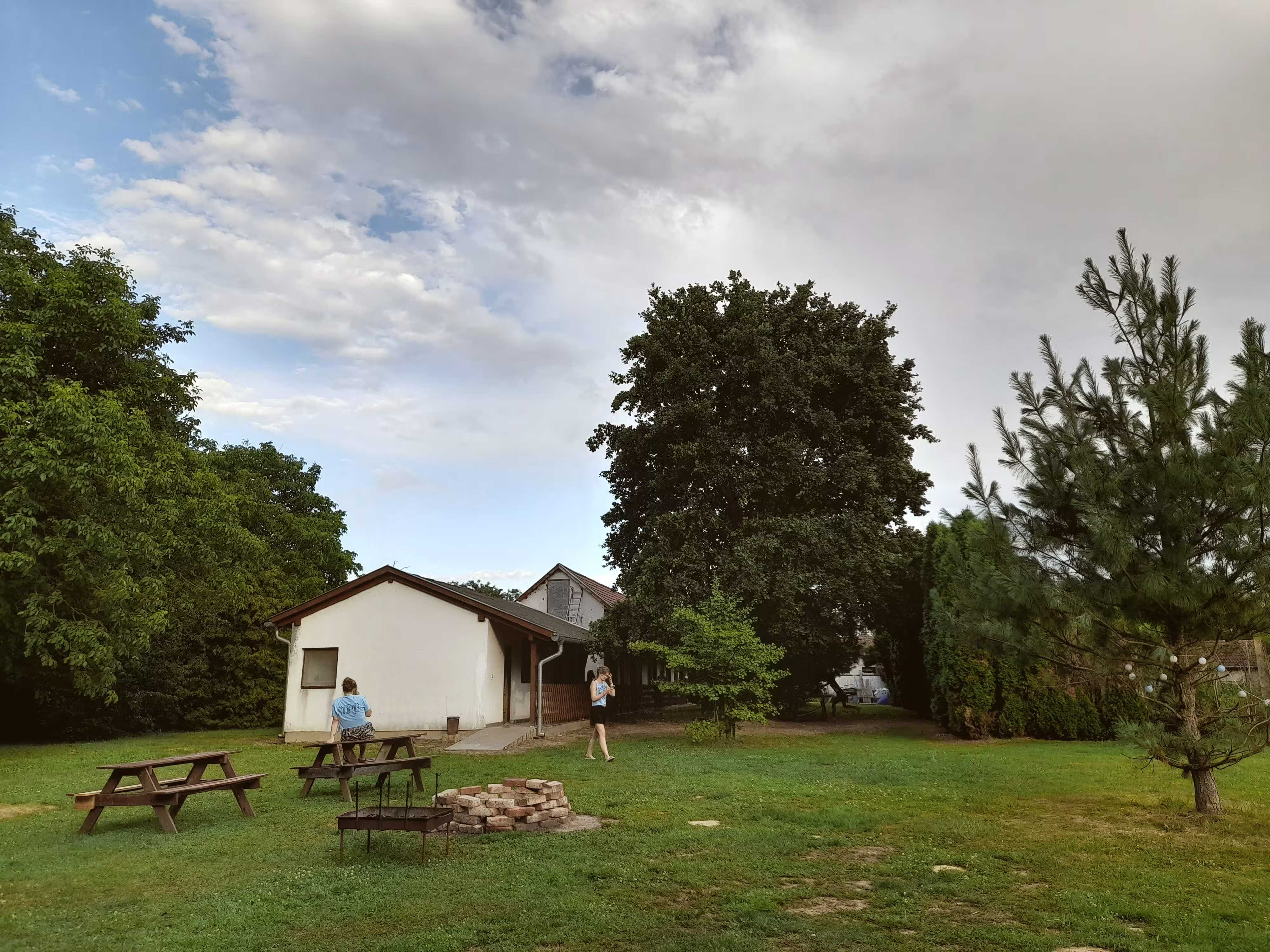 /src/assets/uploads/w (70).avif