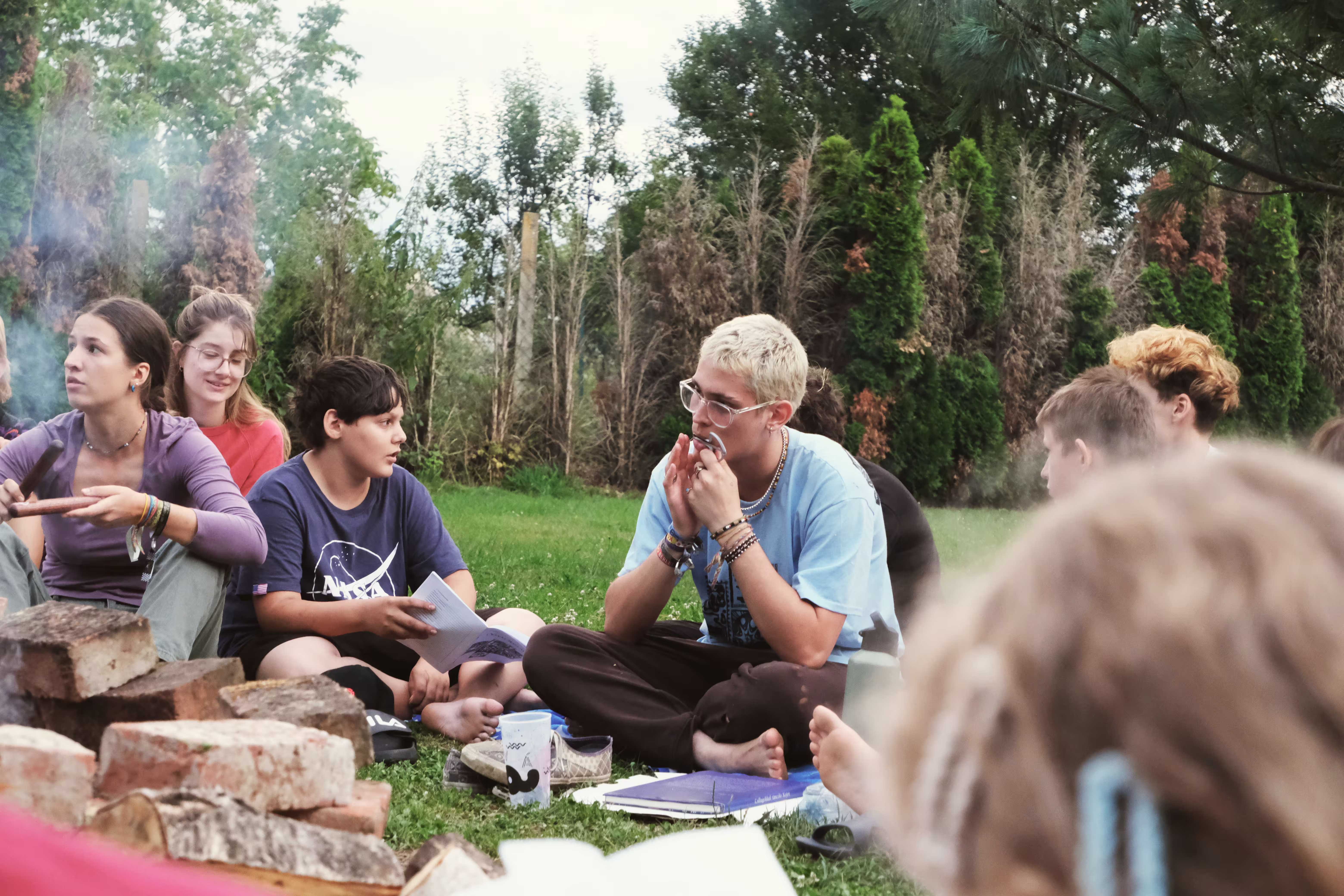 /src/assets/uploads/w (80).avif